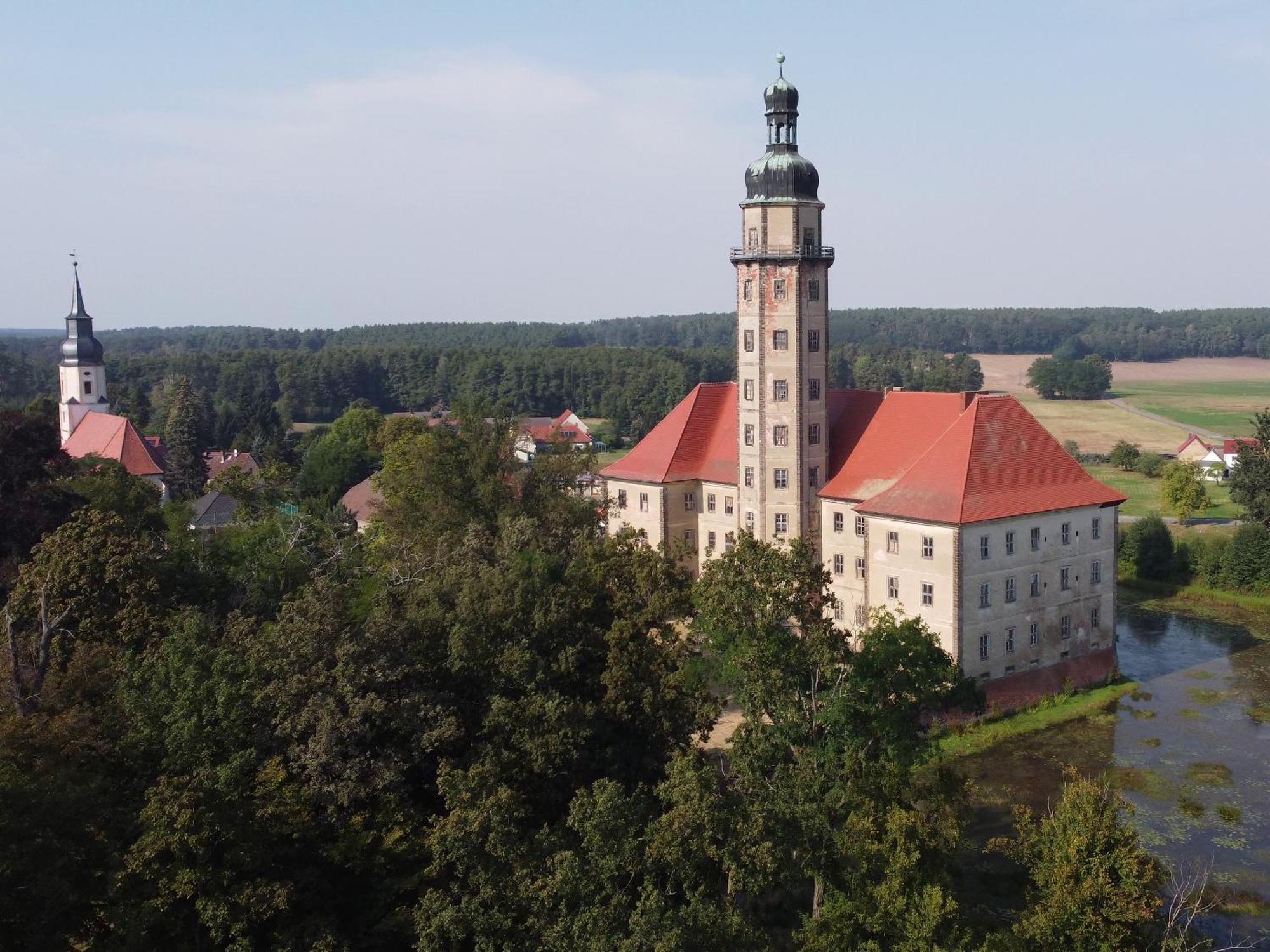 Resort "Schloss Reinharz" Bad Schmiedeberg Luaran gambar